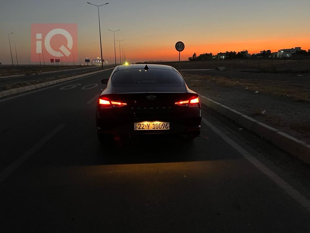 هیوندای ئەلەنترا